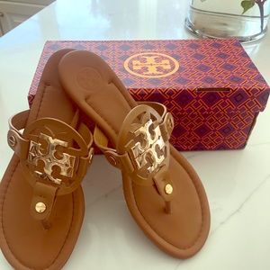 *New*Tory Burch gold sandals